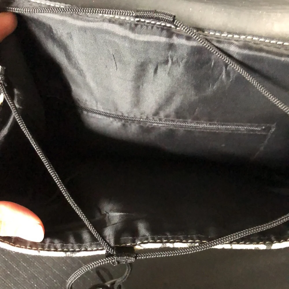 KD Mini Backpack - Picture 3 of 6